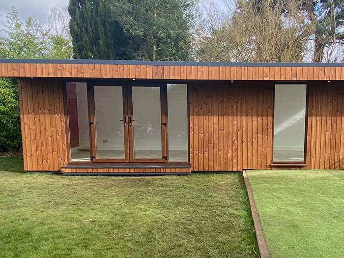 Multi-purpose garden room in North London 